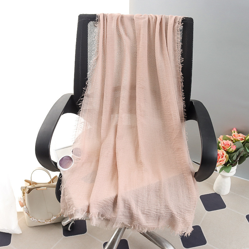 G245 Weicher und atmungsaktiver Voile-Hijab