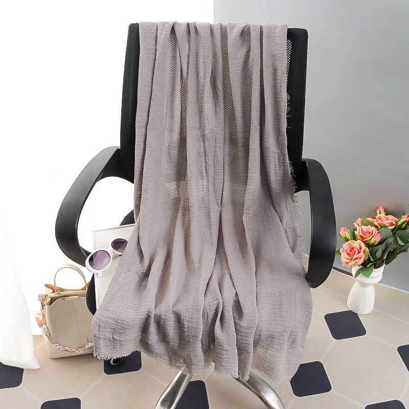 G245 Weicher und atmungsaktiver Voile-Hijab