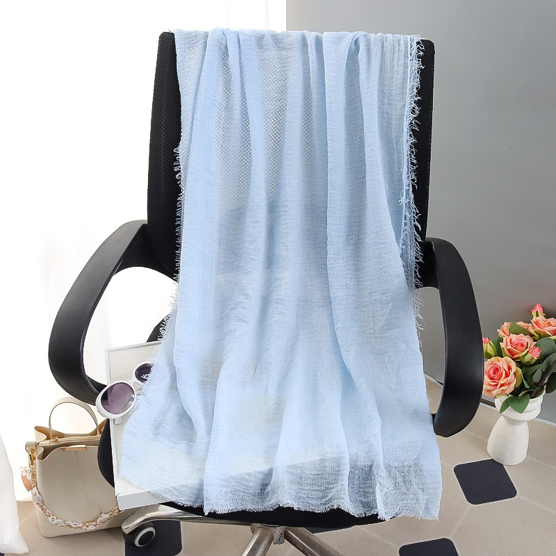 G245 Weicher und atmungsaktiver Voile-Hijab