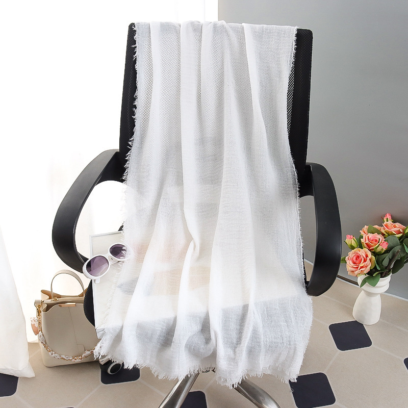 G245 Weicher und atmungsaktiver Voile-Hijab