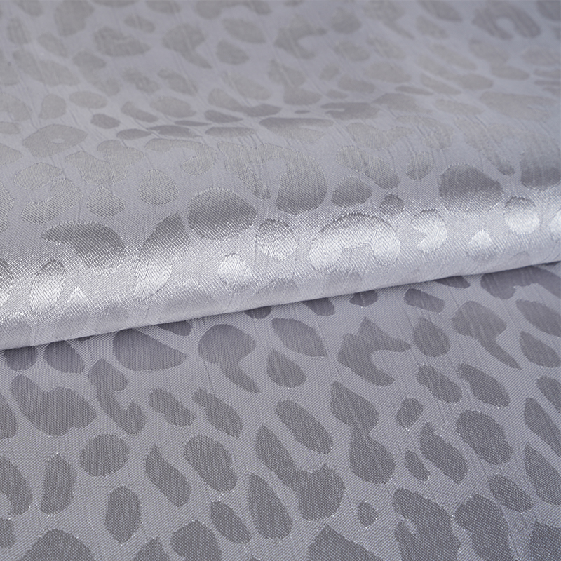 75D-Satin-Krepp-Jacquard mit Leopardenmuster