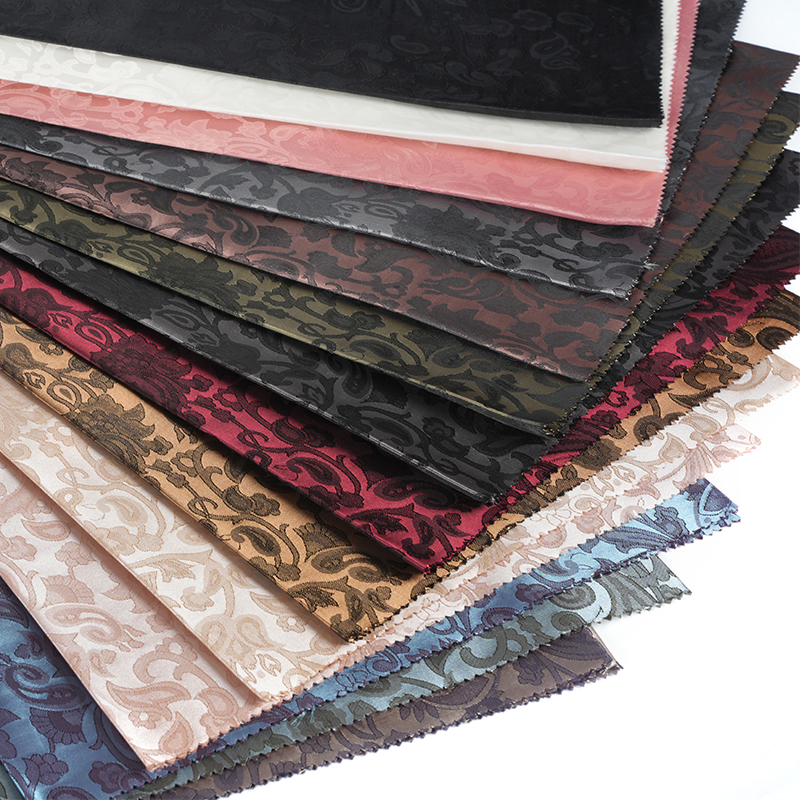 Polyester-Jacquard mit gewellter Lautenblume