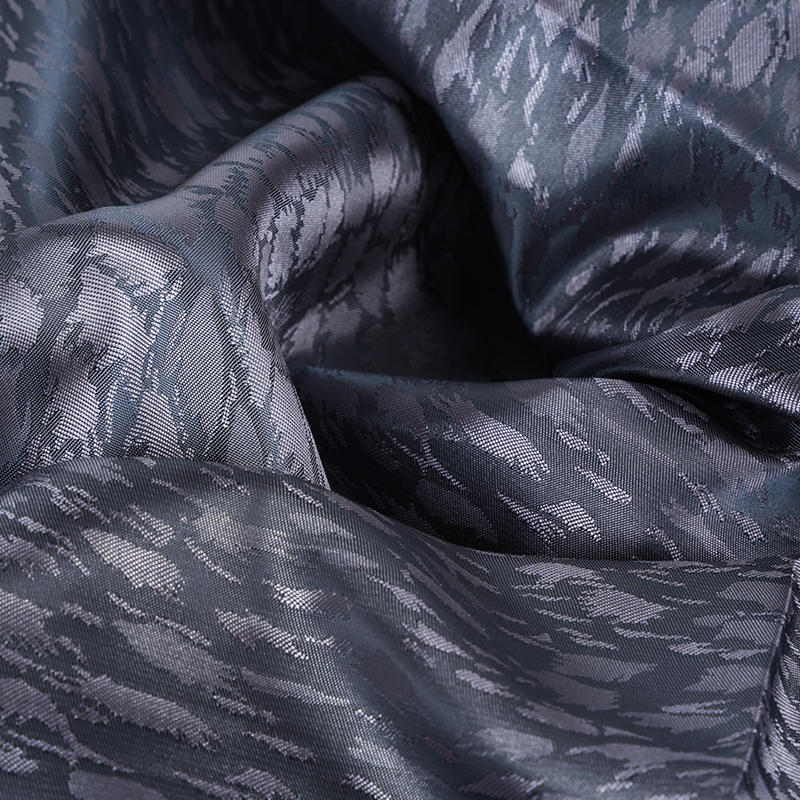 Kationischer Jacquard mit Leopardenmuster