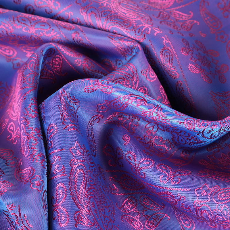 PV-Positionierung quadratischer Pipa-Blumen-Jacquard