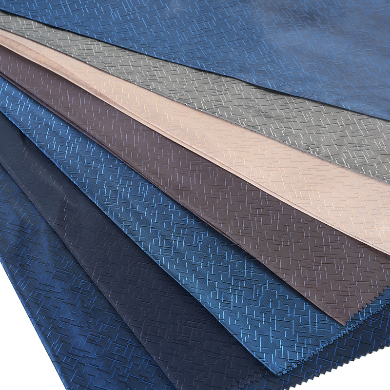 PV-Jacquardstoff mit unregelmäßigen Linien