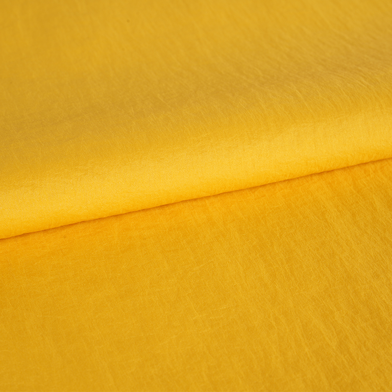 400T halbmatter Nylon-Spinn- und Färbestoff mit geringer Elastizität